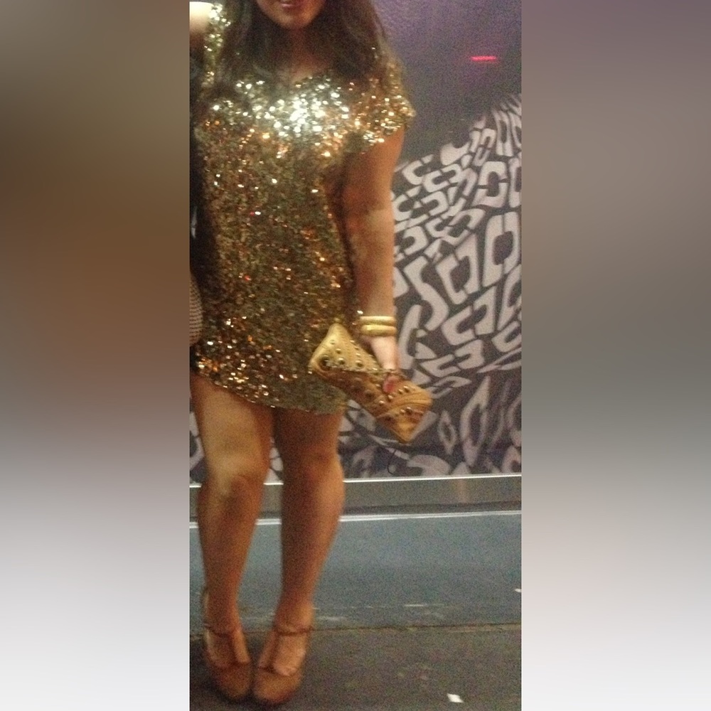 Gold sequin dress, silk lining, great condition (worn2x)